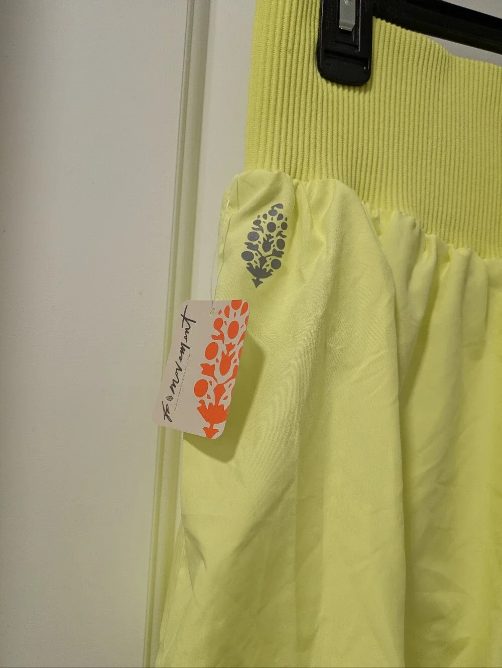 🪷 Free People FP Movement Carpe Diem Shorts In Sour Citrus, XL